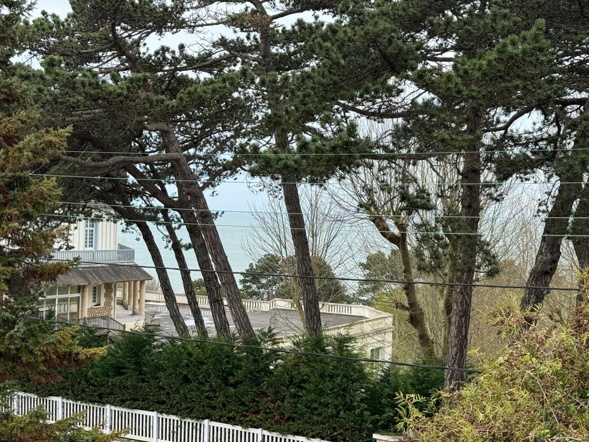 Appartement A 2 Min Des Plages ทรูวิลล์-ซูร์-แมร์ ภายนอก รูปภาพ